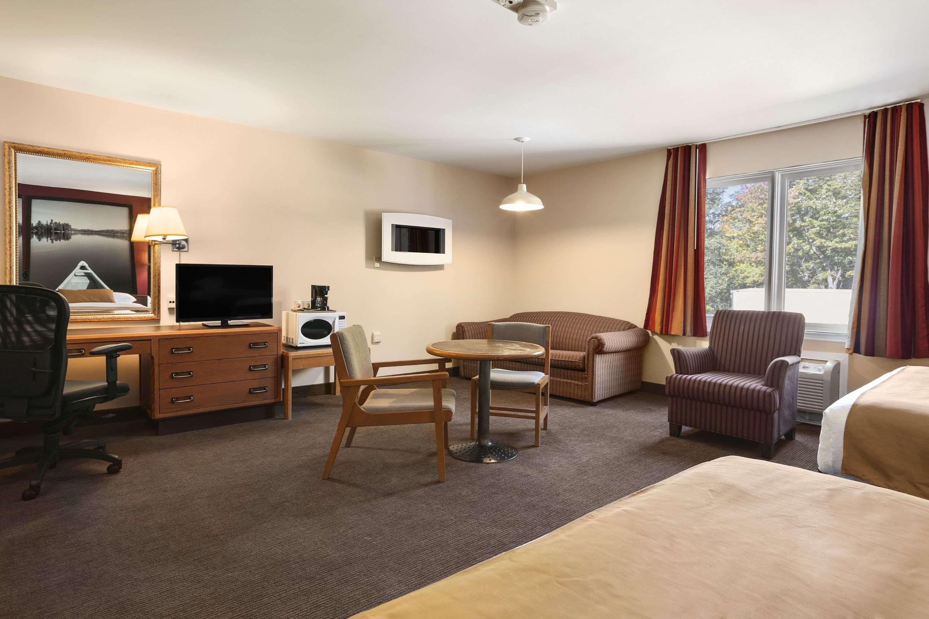 Super 8 By Wyndham Motel 2*