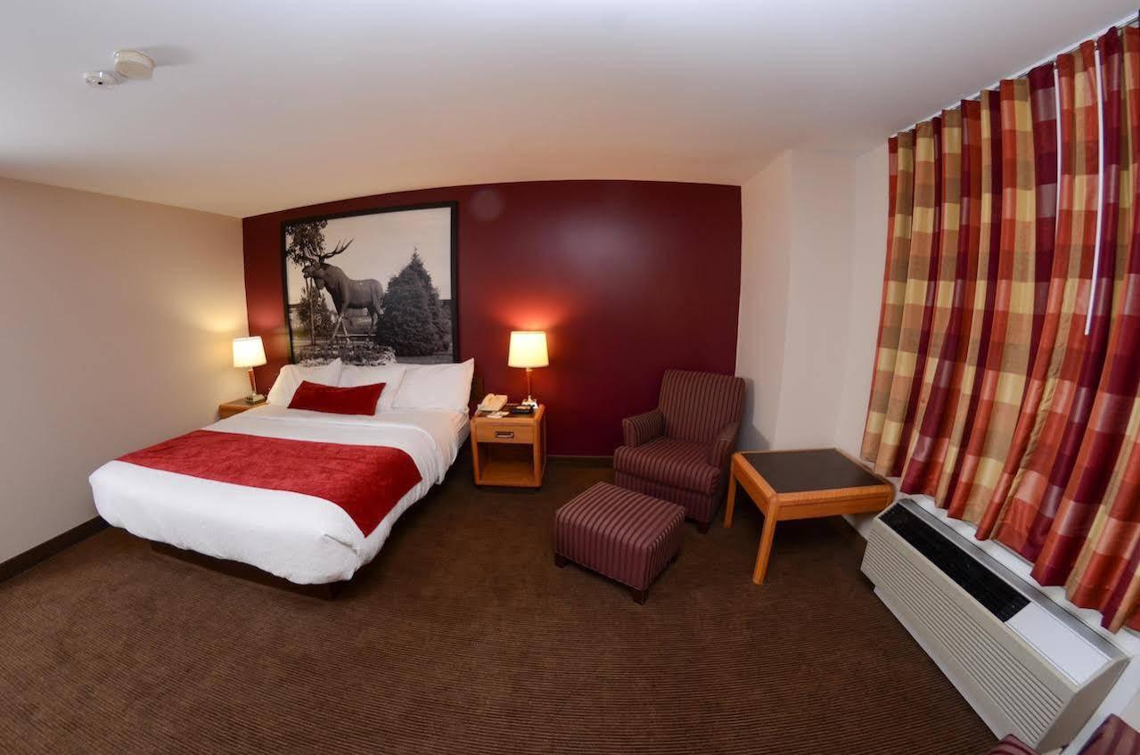 Super 8 By Wyndham Motel 2*