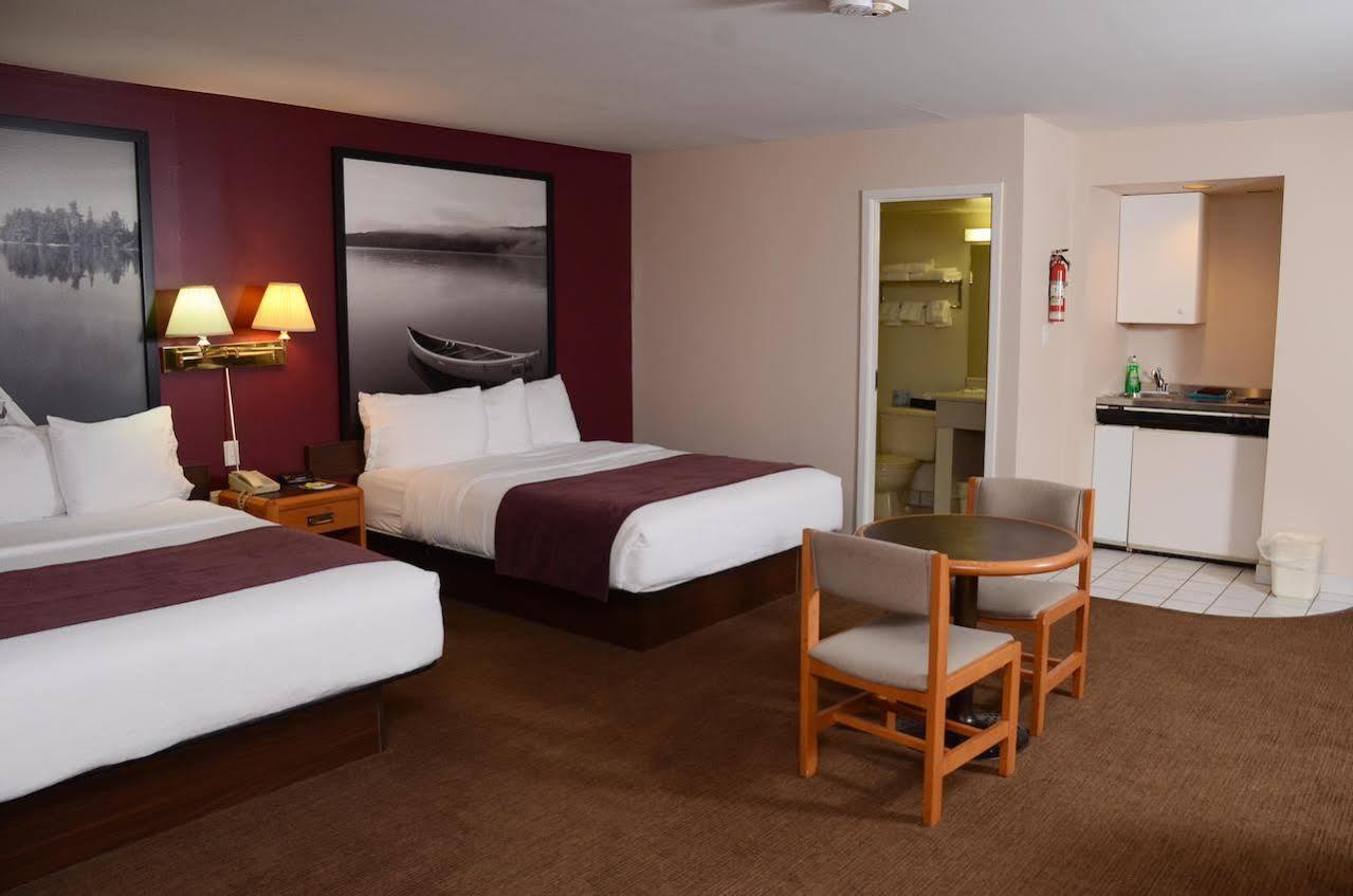 Super 8 By Wyndham 2* North Bay